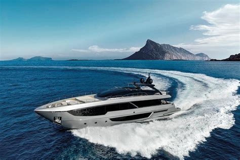 Motor yacht Allegra 